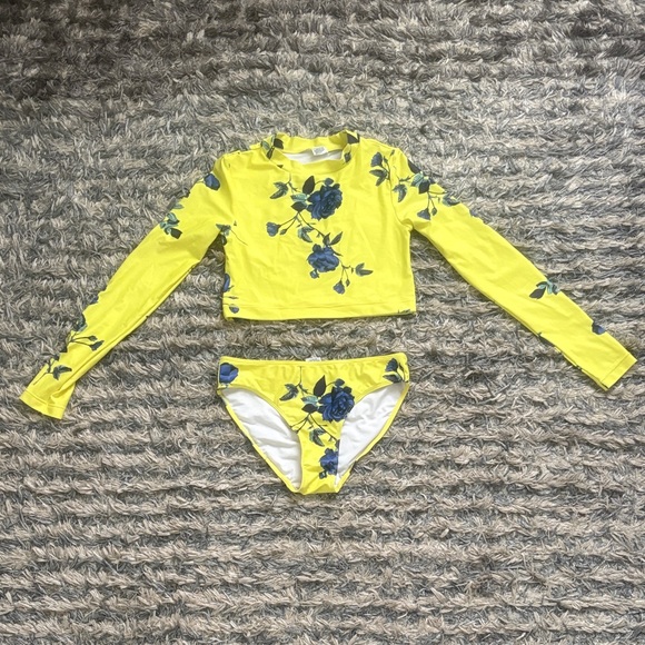 Melrose and Market Other - Beautiful Melrose and Market Yellow and Blue Floral Rashguard Set, XXS